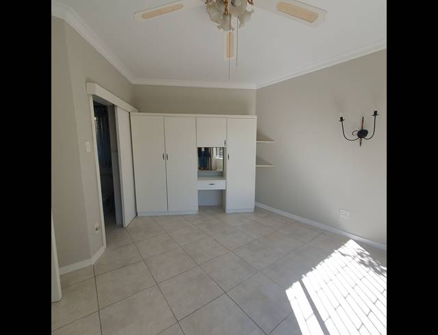 2 BEDROOM FREEHOLD FOR SALE IN OAKDENE